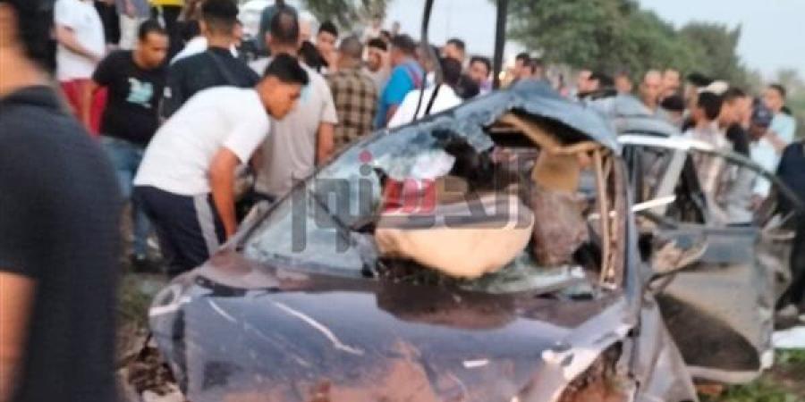 مصرع شاب وإصابة 4 آخرين إثر انقلاب سيارة على طريق قويسنا بالمنوفية