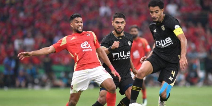 تعرف على طاقم تحكيم مباراة الأهلي والزمالك - الخليج برس