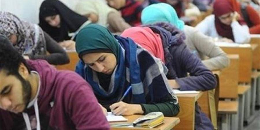 موعد امتحانات وإجازة نصف العام الدراسي 2025 للمدراس والجامعات