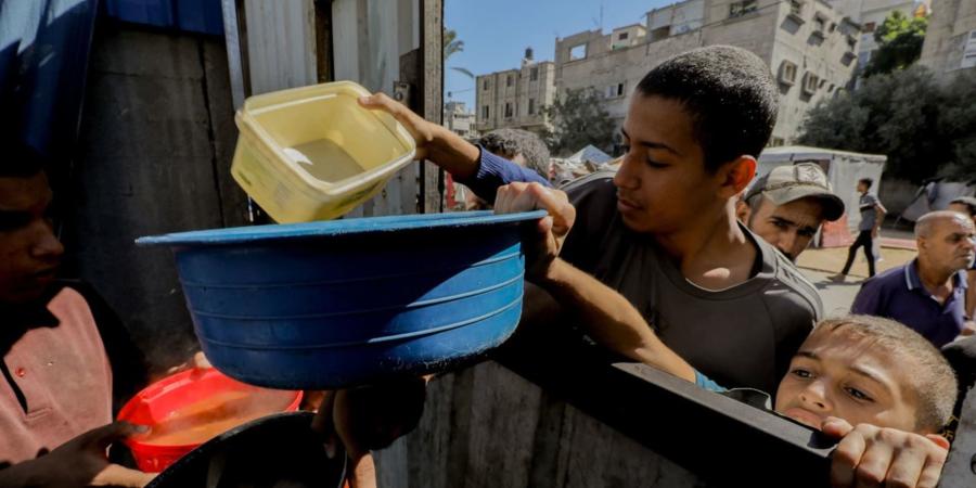 مع اقتراب الشتاء.. برنامج الأغذية العالمي يحذر من "عواقب كارثية" نتيجة نقص المساعدات في غزة - الخليج برس