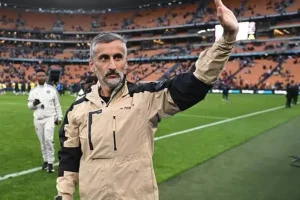 تحليل عميق لريفيرو: كيف يرى العالم عبر عيون جنوب أفريقية؟