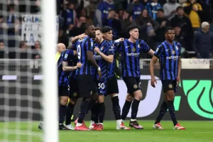 مأزق إنتر: ثنائية بيدرو تعقد المنافسة في الدوري الإيطالي