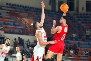 مباراة مثيرة: الزمالك يتفوق على الأهلي 26-18 في دوري السوبر لكرة السلة - بث مباشر بالفيديو