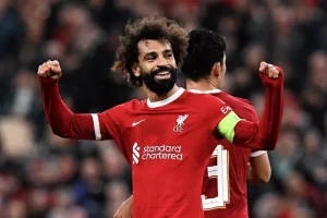 محمد صلاح يتألق كقائد في مباراة تاريخية لليفربول بالدوري الإنجليزي
